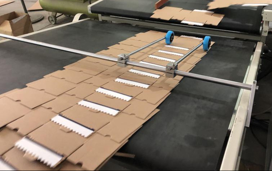 380V αυτόματη μηχανή 60m/Min Gluer φακέλλων κιβωτίων για τα τρόφιμα/ποτό βιομηχανικό